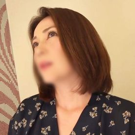 [FC2-PPV-4876709]《熟女》正真正銘これぞ真正ドスケベ美人妻！色気ムンムンの43歳・美熟女とホテルでハメ撮りSEX！メス顔大絶頂イキ！！