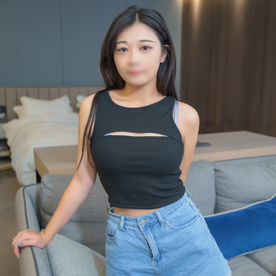 [FC2-PPV-4877666]【特別50％オフ！無修正】黒髪美女の部屋着誘惑 〜黒いカットアウトトップでウエストチラ見せ、甘い視線で男を誘うスレンダーボディ〜