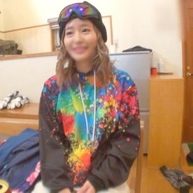 [FC2-PPV-4878562]【美人アスリート】スノボー全日本出場経験のあり。 練習終わりにサインに応じてくれ、お願いを聞いてほしいと言われて性欲発散セックスの相手になりました。