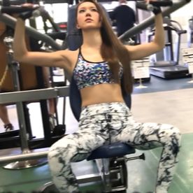 [FC2-PPV-4879980]【某有名ジムインストラクター】体脂肪１０％以下のバキバキ腹筋スレンダー美女　日々のトレーニングで鍛えた芸術的な肉体美をFC2限定で収めました。※数量限定