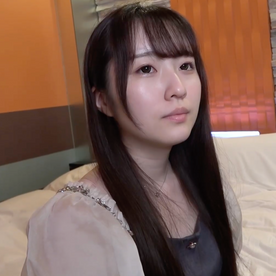 [FC2-PPV-4880516]ナンパしたらついてきたぼっちちゃんをホテルに誘って生中出し！