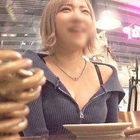 [FC2-PPV-4880660]全国各地を回ってSNSでバズり中の”乳揺れDJ” ライブ出演後にパリピマッチョ二人と逆3Pでメスイキ。潮吹き連発、イラマチオで歓喜するガチのドM。