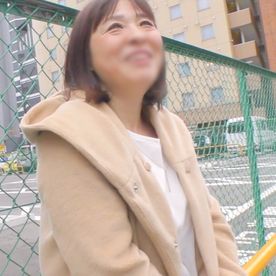 [FC2-PPV-4880994]【不倫】どこにでもいるような素朴系四十路妻を初撮り。 欲求不満剛毛マンコは軽い刺激で大洪水。乳首責めや尻揉みですらイキそうになるほど全身性感帯化。