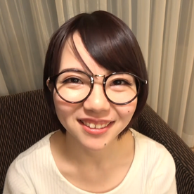 [FC2-PPV-4881292]【眼鏡っコ】学級委員。18歳。清楚な顔して実はえっち大好きな変態女子。149cm32kgFカップの小柄巨乳ボディを痙攣させながら「中に出して」と懇願する夜の顔を激写。【限定販売】