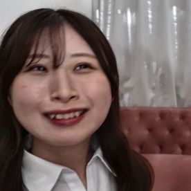 [LAXD-PPV-3YFxghY0DGBaLvsCmsE2McU]大胆な一面を見せるOL、蓮実由美の果敢な挑戦: