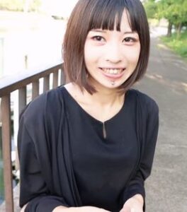 [LAXD-PPV-fLMmdagtcykfHYnYvveVNk5]職場では無口で地味な女性、誰にも見せなかった本性を解き放ち膣奥まで求めてくる