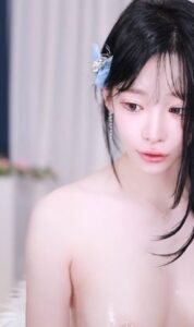 [LAXD-PPV-fv77KN9q6tZ5ZpBhcEQvczm]人気アイドルさん、とんでもない下着でダンス。