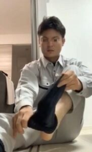 [LAXD-PPV-eY1EBzhM0v0FKnKhD0FT2KC]【土方兄貴】なんと3回射精！男らしさを感じる土方兄貴が飛ばしまくり！