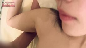 [LAXD-PPV-RDtqRtsMhhTXzvnEwkGAdWF]階段の踊り場でスカートを捲り上げ欲情する人妻の様子