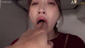 [LAXD-PPV-pCWR6NSkkemTgDfdLV7uptC]噛み締めた唇から血が滲んでいるのを舐めとる