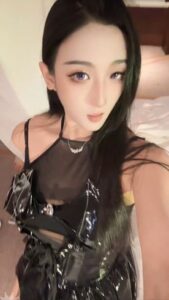 [LAXD-PPV-VACCNWRkm6VgDLTc3YCA4yD]ストッキング姿のセクシーなロングヘアのニューハーフ