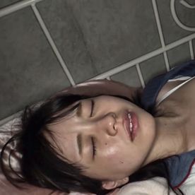 [LAXD-PPV-teV60TGTpUUXw3AAhDESuDd]26歳美容師の清楚な美女、意外な大胆行動とのギャップが魅力的