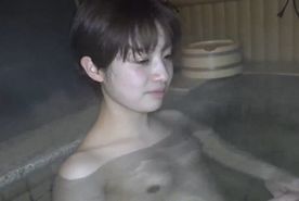 [LAXD-PPV-TMa7R9VRnXbzQqyQH40YJAP]ネットで知り合った美女と旅館で中出し