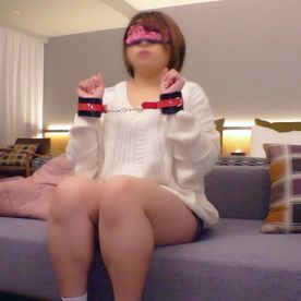 [FC2-PPV-4945894]おっとりした性格.ふんわり優しい雰囲気のグラマラス会社員(25) 真面目そうに見えてとんでもないマゾ。逆3Pでアヘアヘしながらイキ狂った衝撃映像。