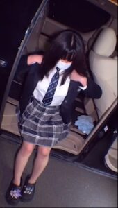 [Pcolle-PPV-2797706a64b66a575a1]【再販】激ヤバおすすめ！彼氏持ちとドライブ中にその辺で駐車して全裸で野外に出して中出し