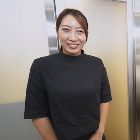 [LAXD-PPV-AFchXckkJH5vsD9arWYLc0b]スカート姿のまま一気に距離が縮まる美熟女、風呂場でもベッドでも止まらない再会撮影