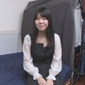 [LAXD-PPV-LNm9VvMRRRNDqLa6M6GgXYZ]初撮影で緊張を隠せない初々しい美女がはじめての経験に挑む