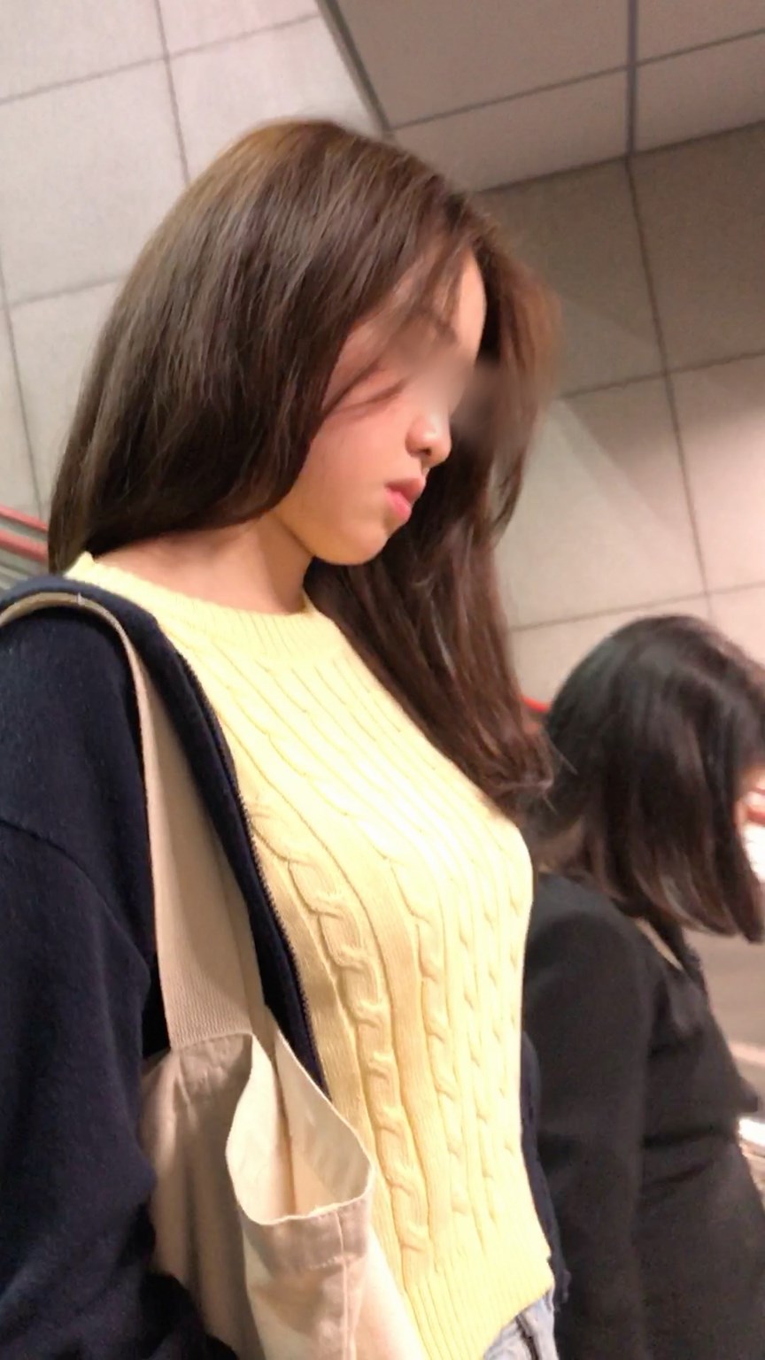 [Pcolle-PPV-2800586a6e100b7a415]【横からの眺め417】ムチムチＪＤのＧカップに釘付け！！