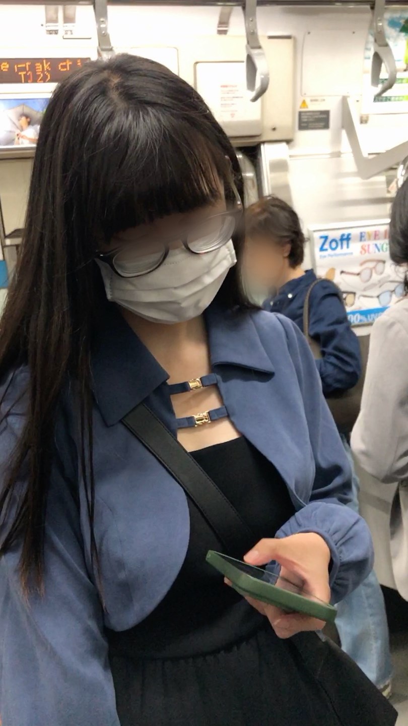 [Pcolle-PPV-2801156a70f33bb3356]【すぐそこの眺め190】オタク系の黒髪ＯＬのナイスバディを至近距離から！