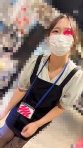 [Pcolle-PPV-2799706a6c372877b17]【店員さん胸チラB地区51】美巨乳ペットショップ店員さん/デカ乳首の美術品店員さん/２名