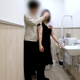 [FC2-PPV-4943087]【２時間越え顔出し原盤あり】20代肉便器セフレ、濡れまくり。立ちバック中に だんだん声が大きくなると突然ドアをノックされ・・・