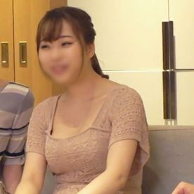 [FC2-PPV-4949790]Gカップ＋80cm越えムチムチ巨尻の看護師ちゃん。 清楚な雰囲気が初生ハメで崩壊し、メス顔でとろけながらイっちゃうぅぅ！