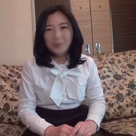 [FC2-PPV-4963883]いつも目が笑っているような優しい奥様(50) 五十路離れした美貌をお持ちなのに大のチンポ好き。久々すぎるセックスで潤いを失ったおまんこへ大量中出し。