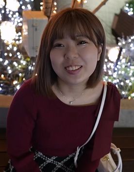 [LAXD-PPV-YvzEvs3QbCS9k35DcYchRNy]【無修正】初撮り・顔出し！少し小悪魔な美女、挑発的な微笑みに心を奪われる
