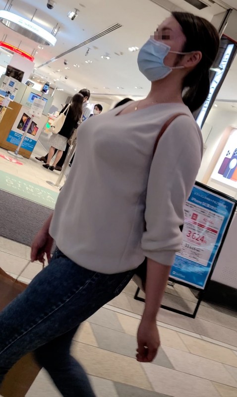 [Gcolle-PPV-1006684]ザギンに現る超豪乳Jカップ乳美女のスライム乳すぎる逸材。 