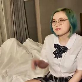 [LAXD-PPV-qh3yhDuMUMb5Xy6FeXaXJ9C]爆乳眼鏡ギャル制服美●女をゲットして優しくもドエロな3P乱交で超濃厚射精連発